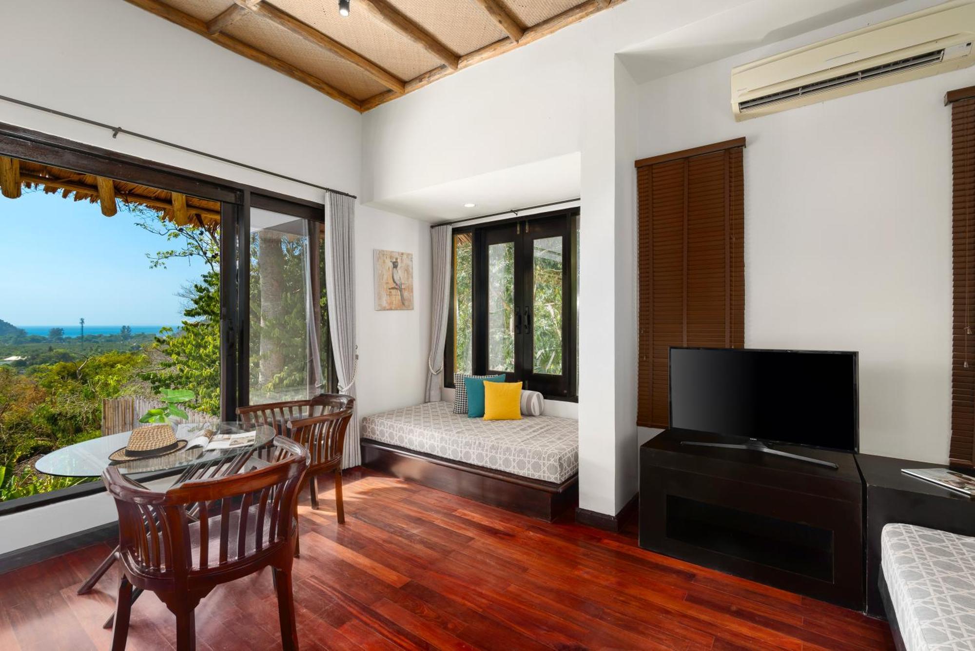 Saii Phi Phi Island Village Esterno foto Living room
