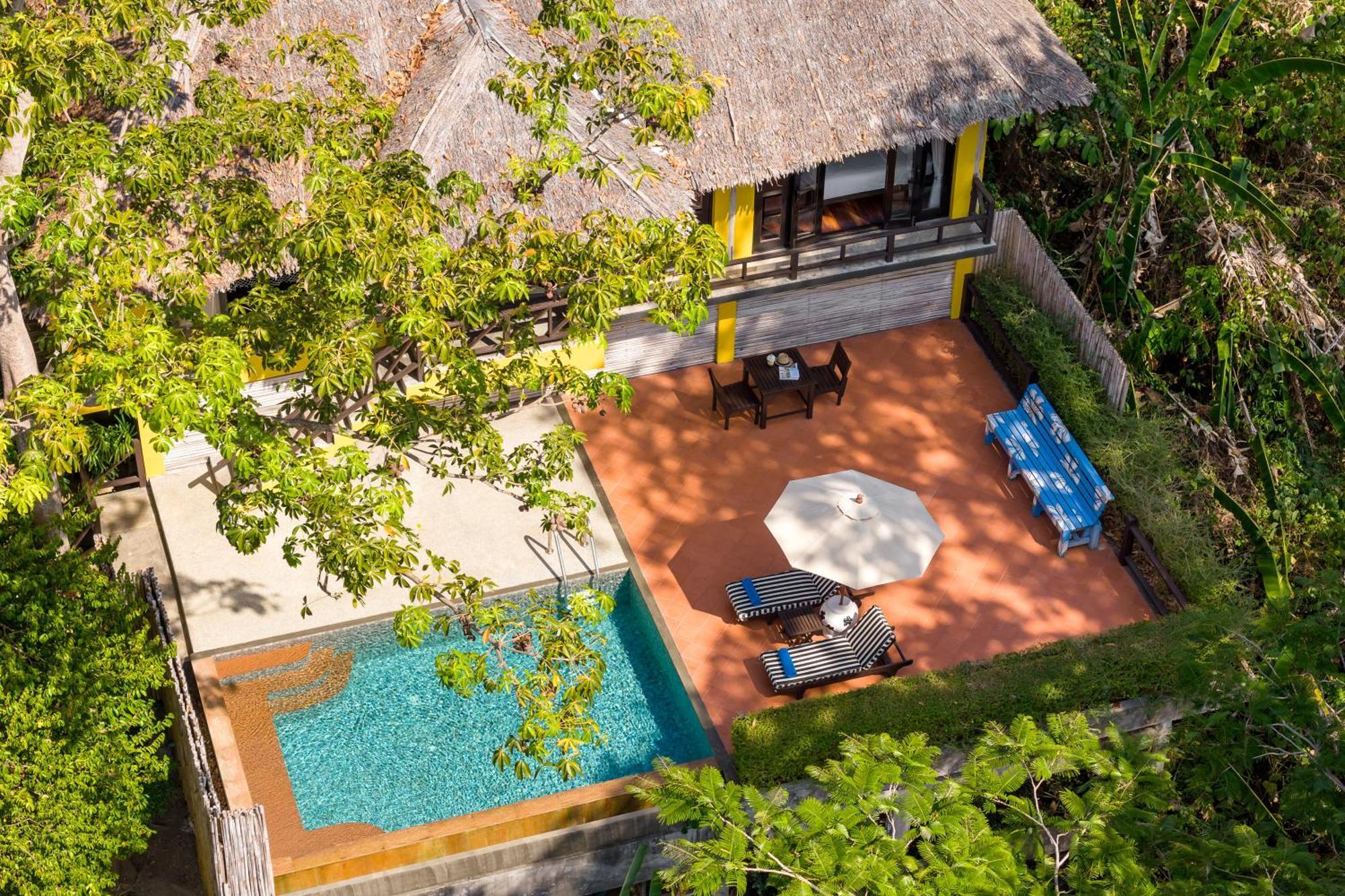 Saii Phi Phi Island Village Esterno foto Villa with private pool